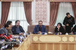 نشست رییس سازمان ملی زمین و مسکن وزارت راه و شهرسازی با اصحاب رسانه