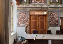 تالار تاریخی اشرف زیر موج انفجار؛ زخم حمله آمریکا و اسرائیل بر پیکر یک میراث ملی/ تشکیل حلقه انسانی در چهلستون