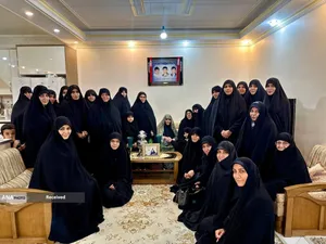 دیدار و تکریم خادمیاران رضوی منطقه 14 تهران با خانواده شهیدان محمدعلی،علی اصغر و جواد امینی بیات