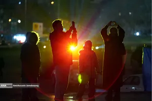 نور افشانی در شب سالگرد پیروزی انقلاب اسلامی