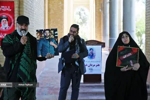 گردهمایی هنرمندان بسیجی به مناسبت هفته هنر و قدردانی از رزمندگان اسلام