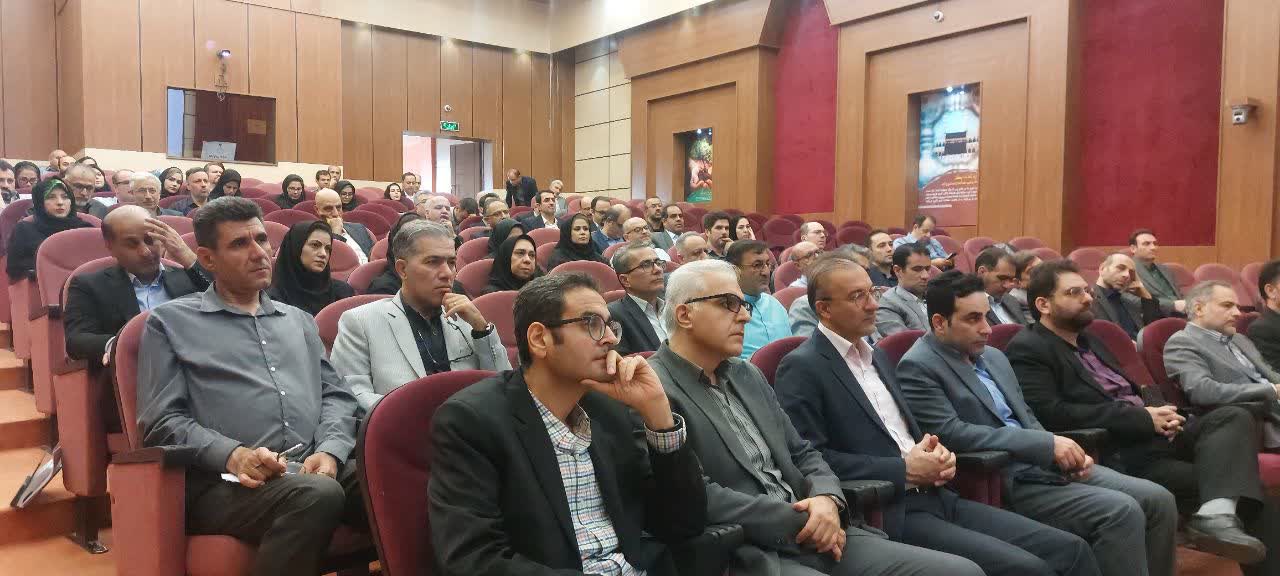 تأکید بر تغییر رویکرد مراکز رشد/ مرکز رشد باید محل شبکهسازی و خلق ارزش باشد تأکید بر تغییر رویکرد مراکز رشد/ مرکز رشد باید محل شبکهسازی و خلق ارزش باشد