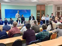 جلالی: پایه‌های جمهوری اسلامی ایران قوی است