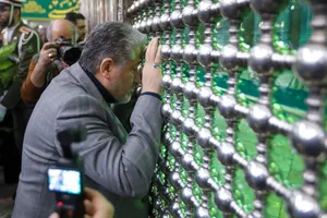 تجدید میثاق دانشگاهیان دانشگاه آزاد اسلامی با آرمان های امام خمینی(ره)