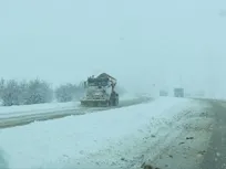 وجود مه سنگین در گردنه‌های همدان / بازگشایی راه ۹۸ روست