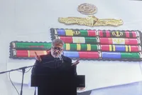 دکتر رنجبر در آیین وداع با پیکر‌های مطهر شهدای ناوشکن «دنا»: طراحی 8 مرحله‌ای دشمن شکست خورد