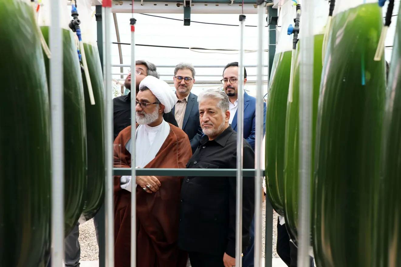 بازدید دکتر رنجبر از مراکز فناوری و تحقیقاتی دانشگاه آزاد اسلامی واحد اصفهان