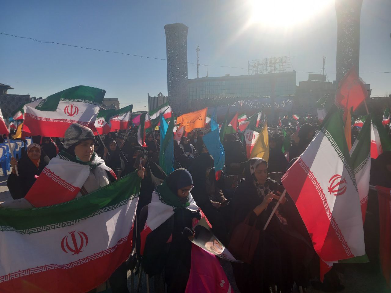 آغاز تجمع گرامیداشت حماسه ۹ دی در میدان امام حسین (ع)