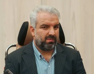 توزیع بیش از ۲۰ هزار جفت کفش میان دانش‌آموزان دهک‌های اول و دوم/ تکمیل توزیع ۳۰۰ هزار جفت تا پایان شهریور