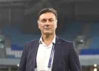 واکنش مدیرعامل تراکتور به پیشنهاد به آقاسی و بیانیه هیات فوتبال یزد +فیلم