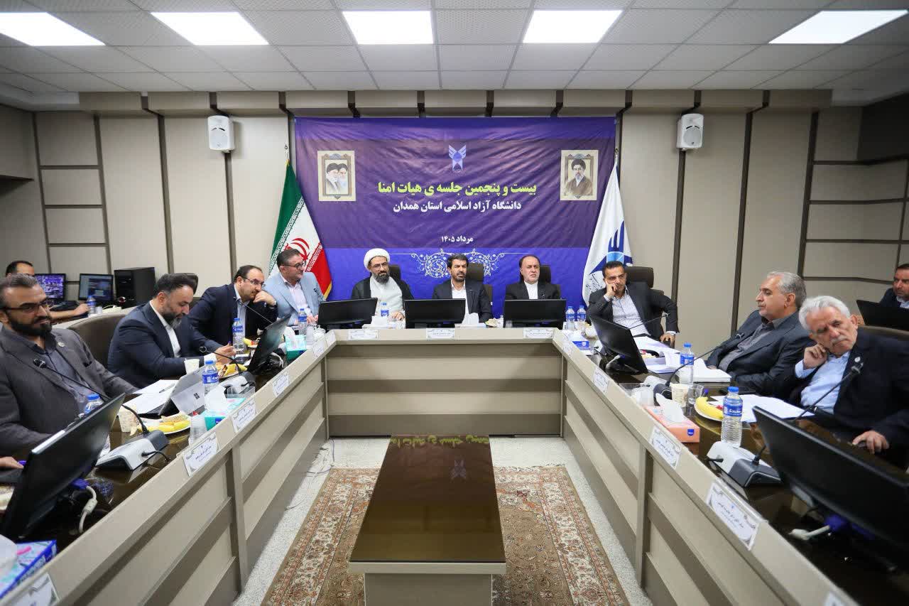 امام جمعه همدان: تصمیمات دانشگاه آزاد باید با رویکرد انسانی و توجه به معیشت مردم باشد