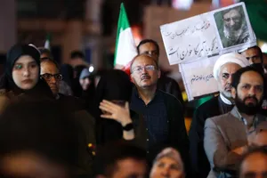 اجتماع خانواده دانشگاه آزاد اسلامی در تجدید بیعت با رهبر انقلاب