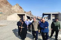 تردد در محور ترانزیتی کرمان–بندرعباس برقرار است/ عملیات بازسازی پل‌ها و تونل‌های آسیب‌دیده ادامه دارد
