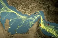 کشتی حامل گاز مایع در نزدیکی تنگه هرمز مورد اصابت قرار گرفت