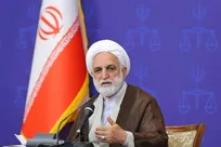 رئیس قوه قضاییه: خبرنگار متعهد، هم‌سنگر رزمندگان پشت لانچر است