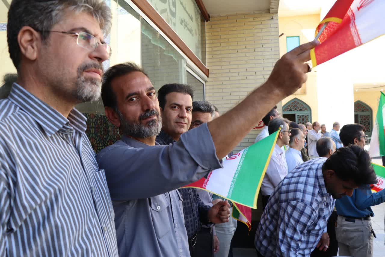 تجدیدمیثاق دانشگاهیان یزد با آرمان‌های انقلاب در سالروز آزادسازی خرمشهر