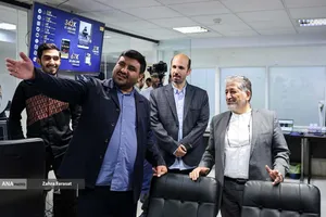 بیژن رنجبر رییس دانشگاه آزاد اسلامی و محمدمهدی خیرجو مدیرعامل خبرگزاری آنا