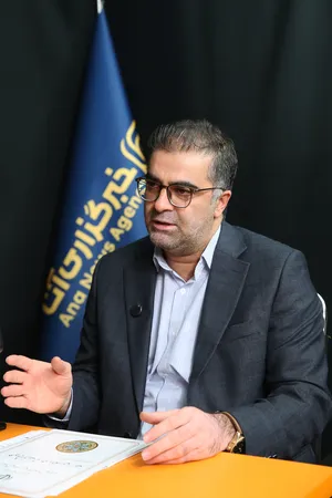 گفت&zwnj;وگوی آنا با  امیر یونسیان رئیس شبکه آزمایشگاهی کشور