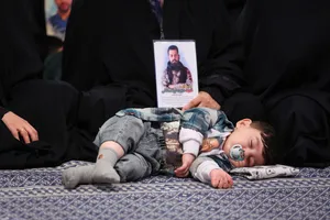 دیدار خانواده شهدای اقتدار با رهبر انقلاب در روز میلاد امیرالمومنین علیه&zwnj;السلام