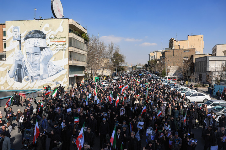 راهپیمایی مردم تهران در محکومیت حملات آمریکایی - صهیونیستی