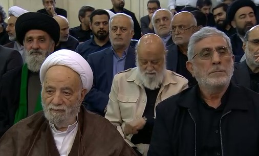 تأکید مردم حاضر در مصلای تهران بر «انتقام خون رهبر شهید انقلاب»/ «با تو در عهدیم تا صبح ظهور»