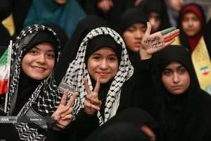 دیدار دانش&zwnj;آموزان و دانشجویان با رهبر معظم انقلاب