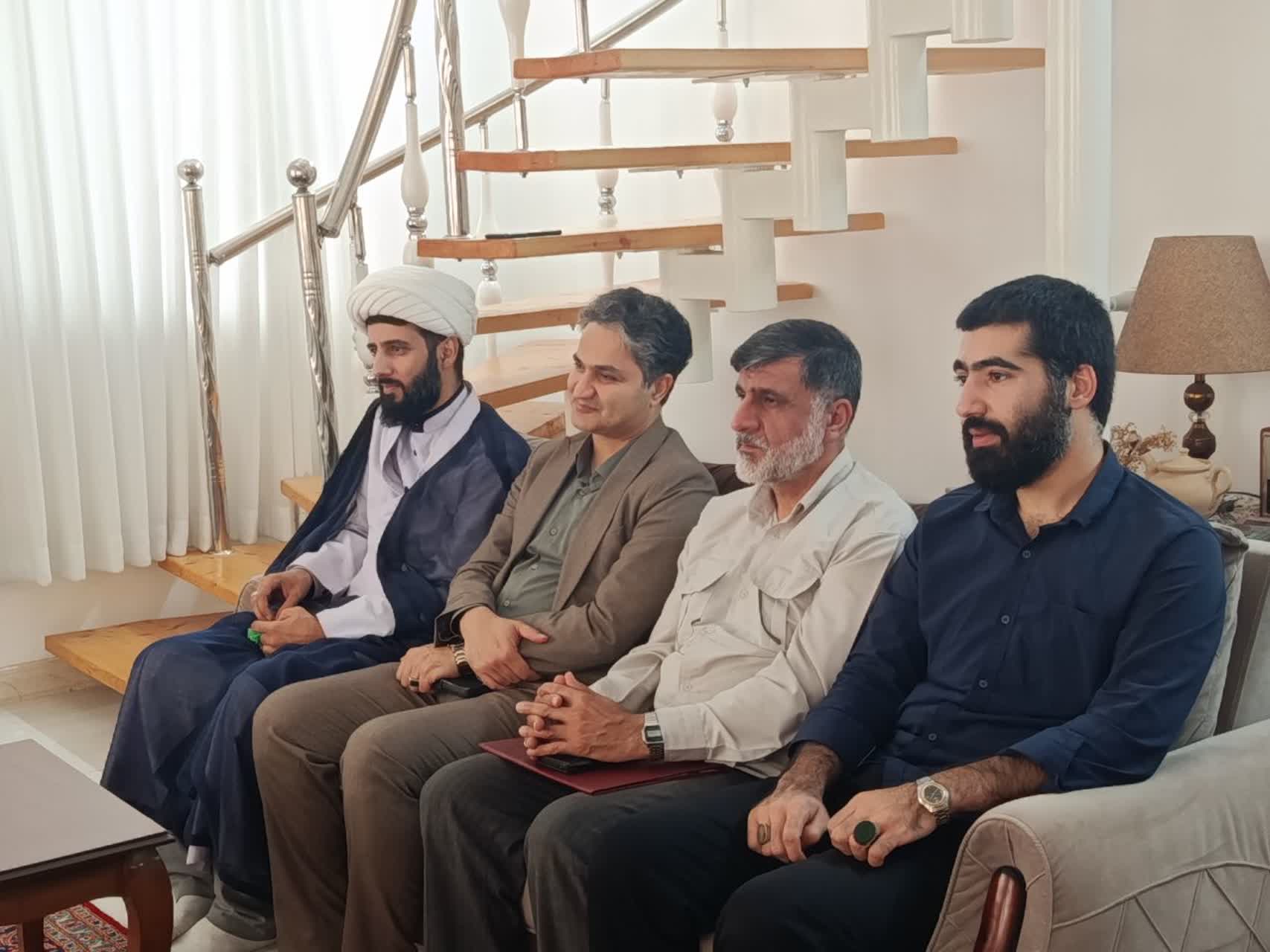 دشمن بعثی دنبال ایجاد ناامیدی و سستی بین رزمندگان بود، اما با وحدت و همدلی آزادگان پاسخ گرفت