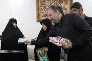 دیدار و تکریم خادمیاران رضوی منطقه 14 تهران با خانواده شهید محمدرضا زندی