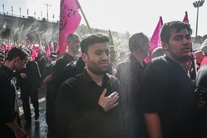 مراسم وداع با رهبر شهید انقلاب حضرت آیت الله سیدعلی خامنه&zwnj;ای (ره) و خانواده ایشان