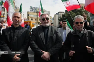 اجتماع دانشگاهیان دانشگاه آزاد اسلامی در سوگ رهبر شهید انقلاب و محکومیت تجاوز صهبونیستی و آمریکایی به کشور