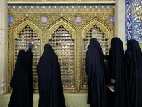 حضور بانوان تازه مسلمان شده ۱۱ کشور در مراسم غبارروبی حرم بانوی کرامت