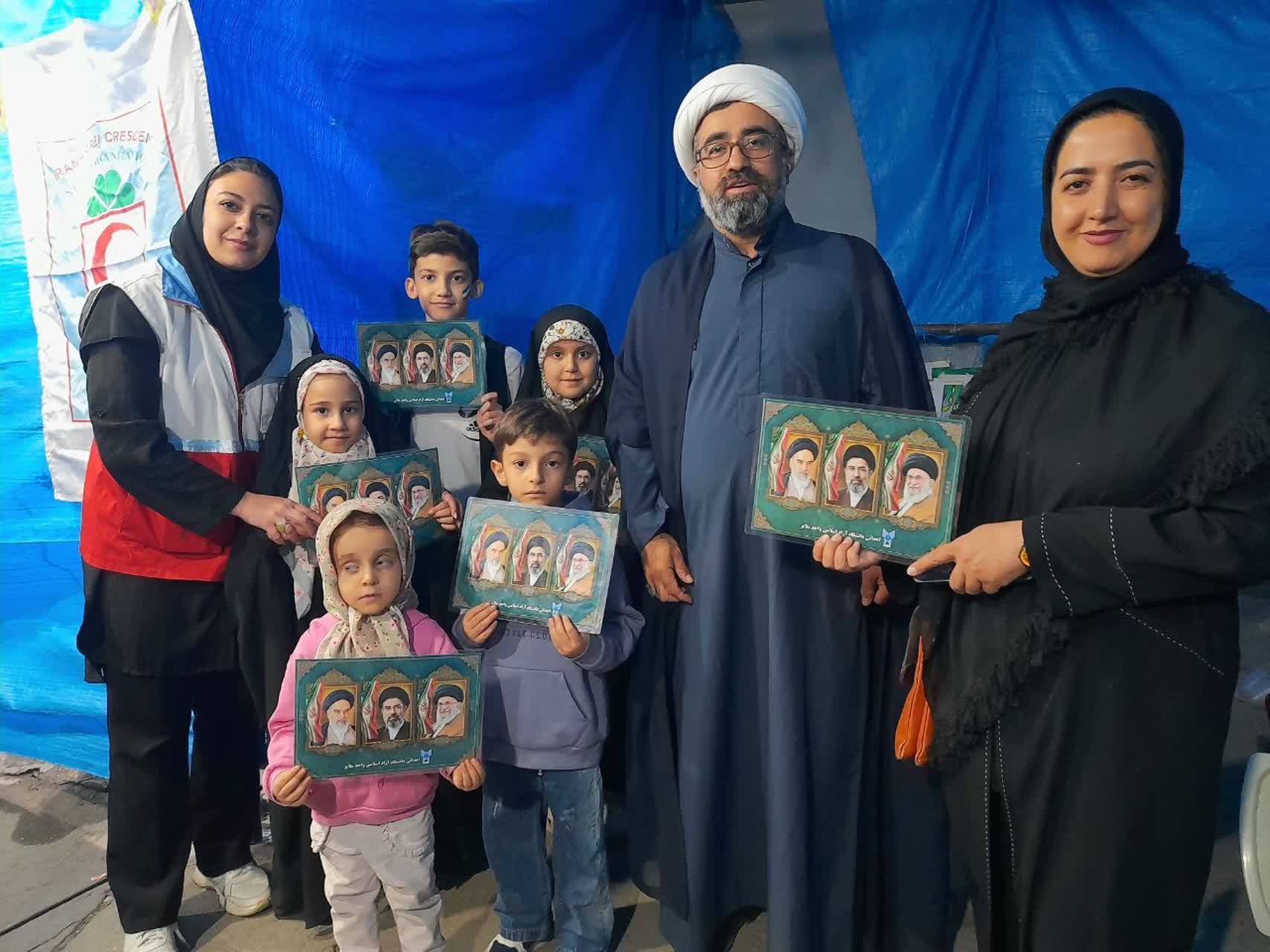 نقشآفرینی دانشگاه آزاد ملایر در تقویت پیوندهای اجتماعی؛ از مشاوره خانواده تا ترویج فرهنگ ایثار نقشآفرینی دانشگاه آزاد ملایر در تقویت پیوندهای اجتماعی؛ از مشاوره خانواده تا ترویج فرهنگ ایثار