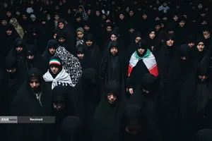 مراسم اقامه نماز بر پیکر مطهر رهبر شهید انقلاب در حرم رضوی
