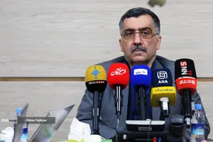 نشست خبری افشین آخوندزاده معاون تحقیقات و فناوری وزارت بهداشت
