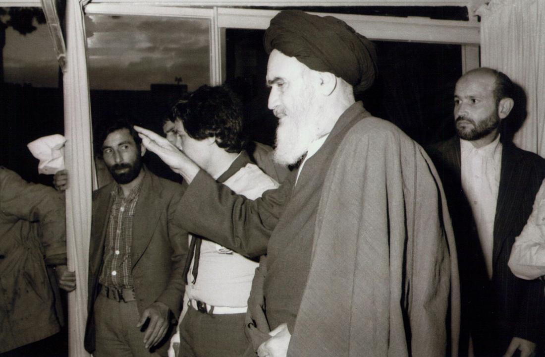 نفوذ کلام حضرت روح‌الله در میان مردم / پیام‌هایی که از جان برآمد و بر دل ملت نشست///