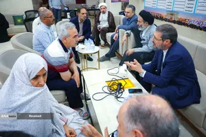 بازدید حجت الاسلام سید عبدالفتاح نواب سرپرست حجاج ایرانی از روند خدمت رسانی به زائران حج