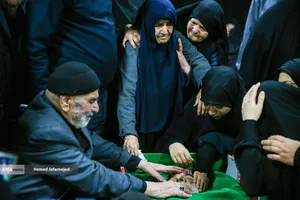 وداع با پیکر&zwnj; مطهر  شهید حجت&zwnj;الاسلام محمد مقیسه رئیس شعبه ۵۳ دیوان عالی کشور در معراج شهدای تهران