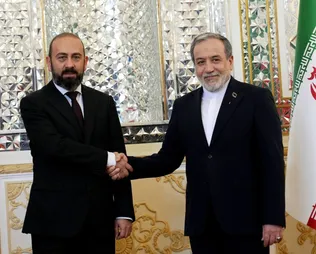 دیدار عراقچی و میرزویان وزیر خارجه ارمنستان در تهران
