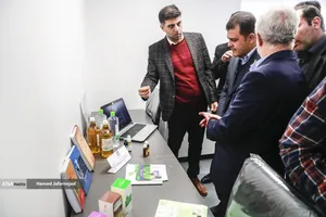 مراسم افتتاح برج فناوری و نوآوری ایثار و شاهد با حضور حسین افشین معاون علمی، فناوری و اقتصاد دانش&zwnj;بنیان رئیس جمهور و سعید اوحدی رئیس بنیاد شهید و امور ایثارگران