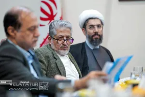 شصت&zwnj;ویکمین جلسه هیأت امنای مرکزی دانشگاه آزاد اسلامی به ریاست دکتر علی&zwnj;اکبر ولایتی رئیس هیات موسس و هیات امنا دانشگاه و با حضور دکتر رنجبر رئیس دانشگاه و سایر اعضای هیأت امنا برگزار شد.