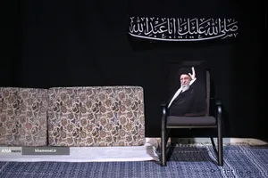  اولین شب مراسم عزاداری ماه محرم در جوار محل عروج ملکوتی قائد شهید انقلاب اسلامی حضرت آیت الله العظمی شهید سید علی خامنه ای