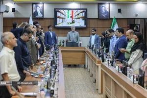 نشست خبری مهدی پیرصالحی رئیس سازمان غذا و دارو