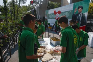 آیین مهمانی کیلومتری غدیر