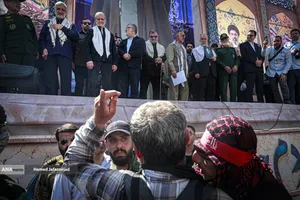 رزمایش جان&zwnj;فدایان ایران با حضور مسعود پزشکیان رییس جمهور و علیرضا زاکانی شهردار تهران در رزمایش جان&zwnj;فدایان ایران