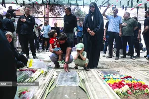 تشییع و خاکسپاری شهدای حملات رژیم صهیونیستی در قطعه42 بهشت زهرا(س)