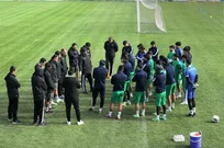 پیکان در دو گروه و با ۱۰ غایب به گچساران می‌رود