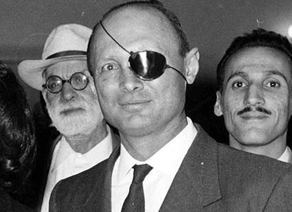 پهلوی‌ها و تب ارتباط با اسرائیل؛ از اشتیاق و احتیاط پدر تا دریوزگی و رسوایی پسر