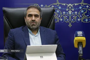 دکتر &laquo;سیدمحمود هاشمی&raquo; معاون علوم انسانی و هنر دانشگاه آزاد اسلامی