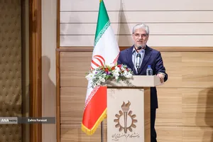حسین سیمایی صراف وزیر علوم در آیین نکوداشت اعضای هیأت علمی دانشگاه&zwnj;ها