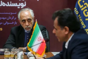 آیین رونمایی از کتاب &laquo;سقوط دمشق&raquo; 